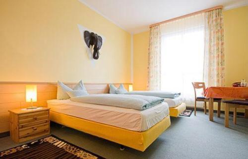 داخاو Bavaria Safari Hotel الغرفة الصورة